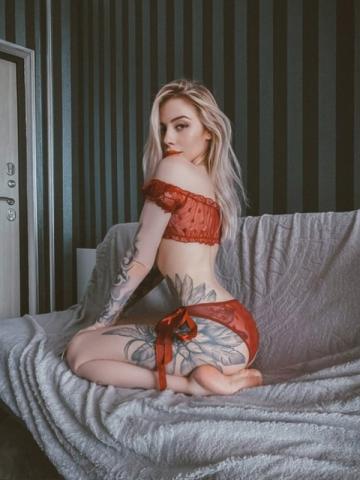 Моника фото 3